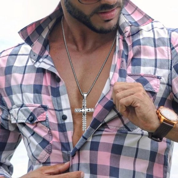 ❤️Domineering Highquality designs silvercross pendantnecklace for menN902… - Picture 4 of 7